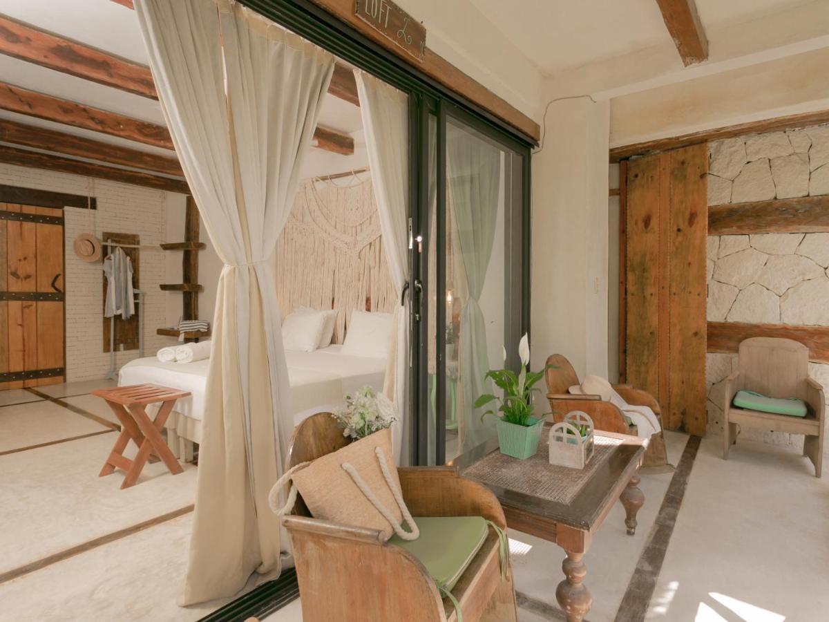 La Casa De Mia