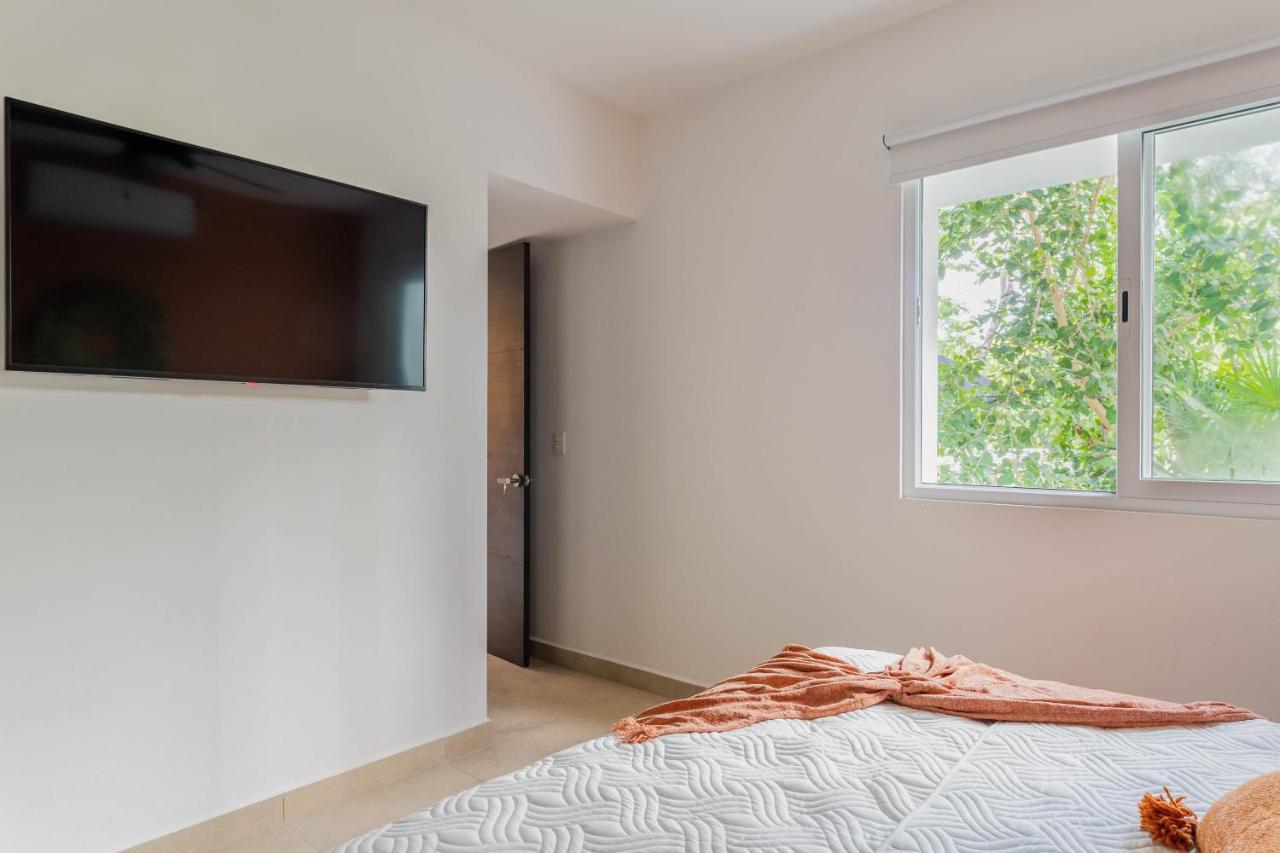 Quiet 2br In With Pool Spacious Patio Gym Apartamento