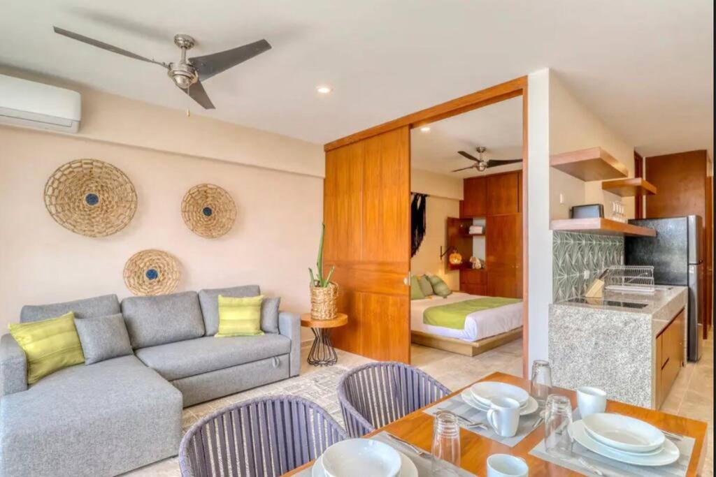 306 Amena 1br Penthouse W/ Gym & Private Pool/rooftop *
