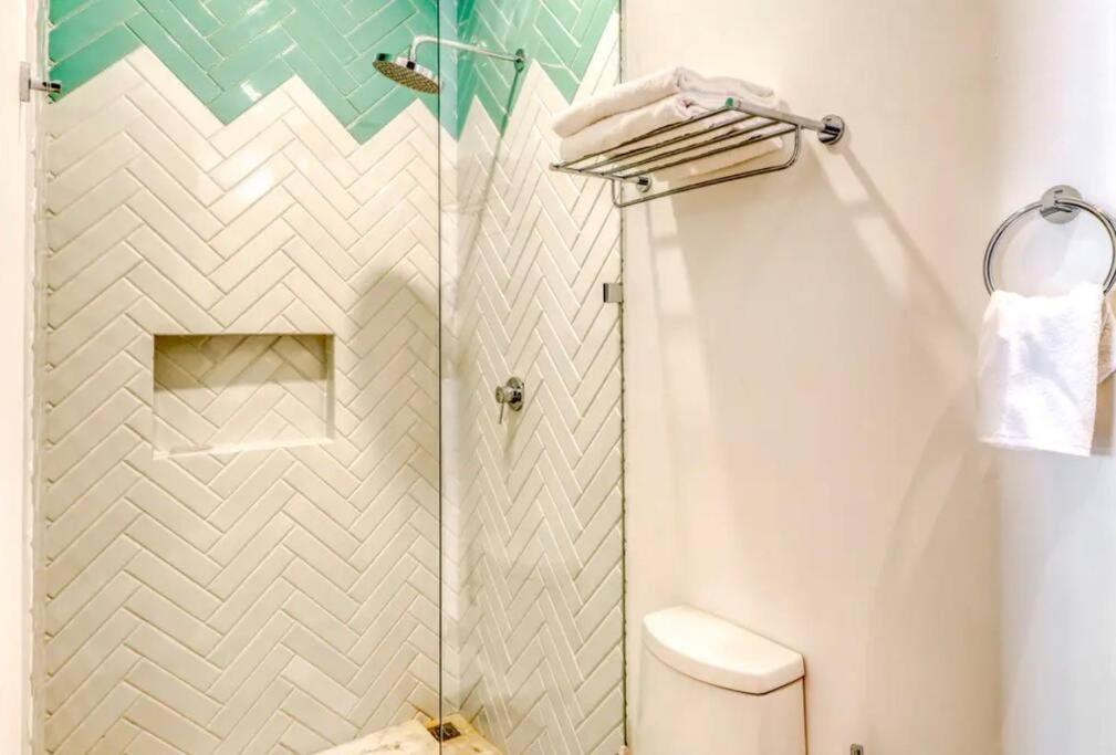 Apartamento 306 Amena 1br Penthouse W/ Gym & Private Pool/rooftop