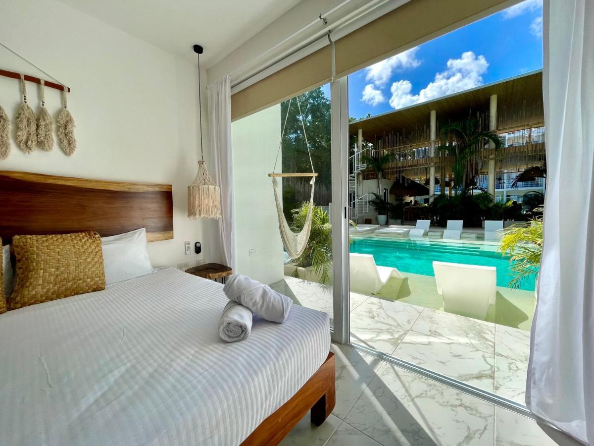 Beautiful Swim-up With Private Terrace, Pool And Jungle Gym Apartamento Tulum