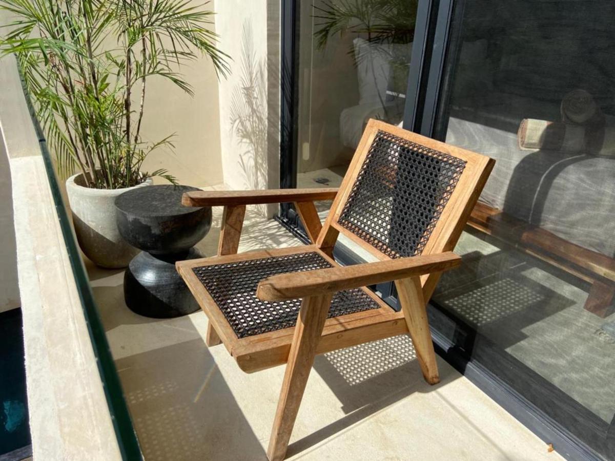Zen Apartment