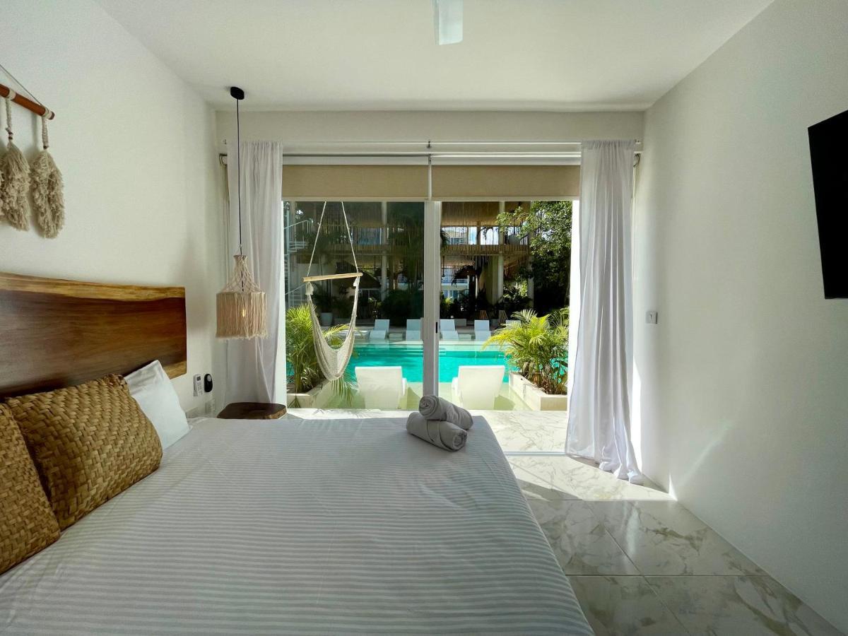Beautiful Swim-up With Private Terrace, Pool And Jungle Gym Tulum