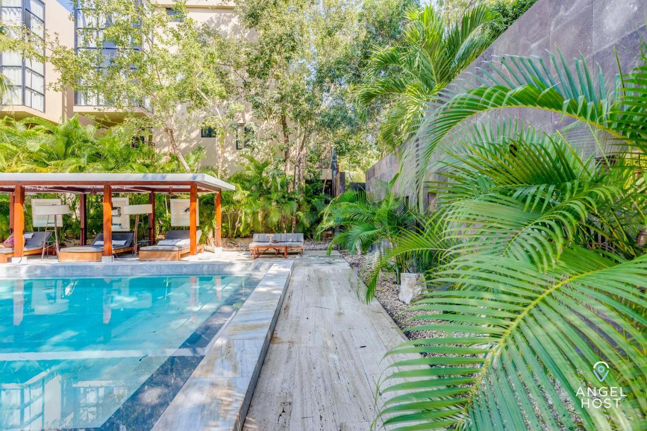 Private Plunge Pool, Art, Spa, Pool With Cabanas *