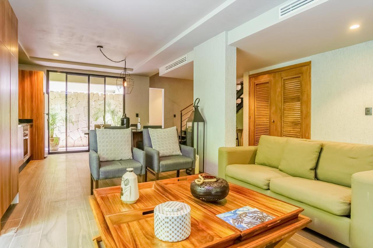 Private Plunge Pool, Art, Spa, Pool With Cabanas