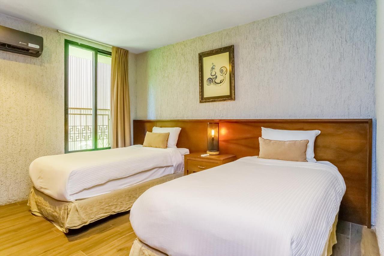 Private Plunge Pool, Art, Spa, Pool With Cabanas Apartamento *