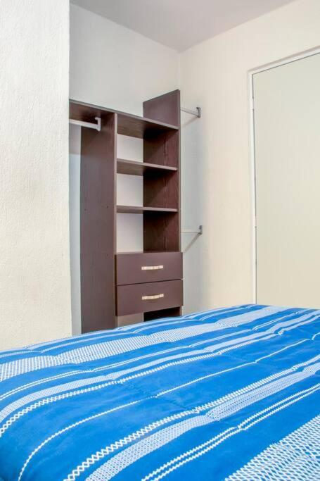 Cozy Oasis: 2-bedroom W/ Pool