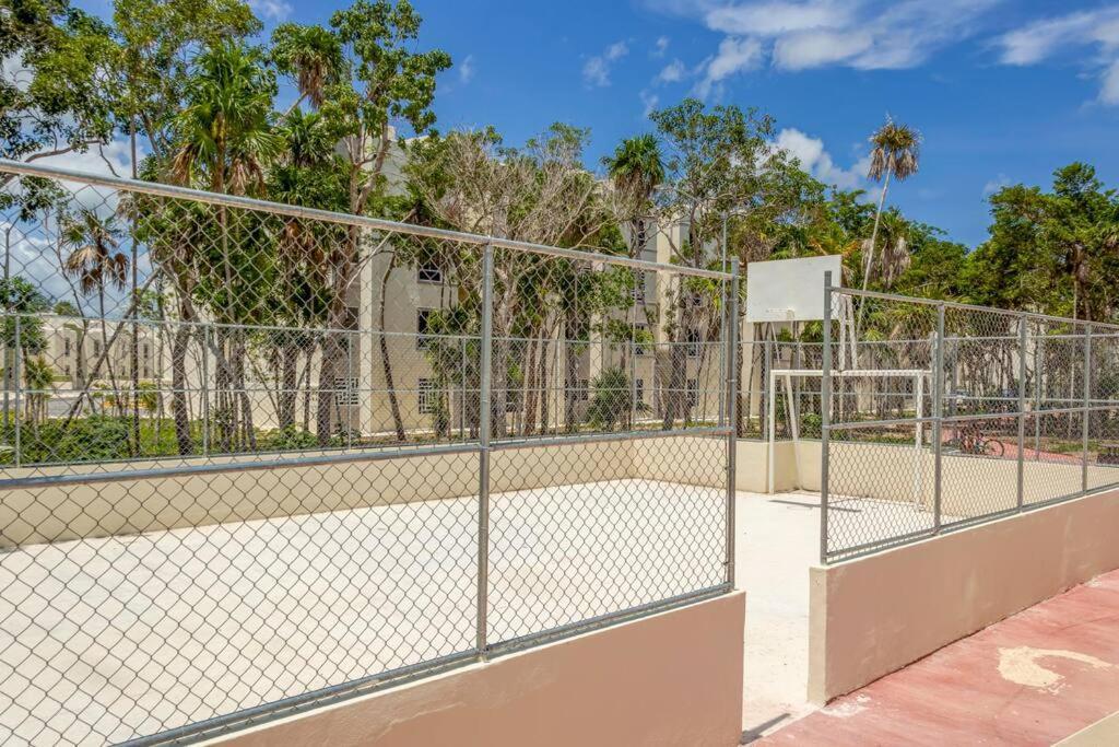 Apartamento Cozy Oasis: 2-bedroom W/ Pool