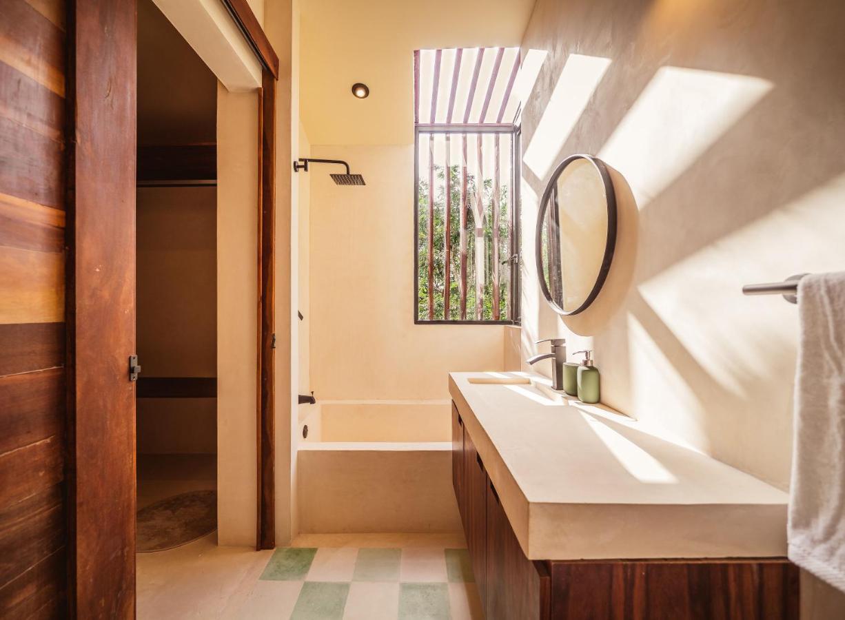 Afra 3 Beautiful Jungle House With Private Pool Сasa de vacaciones