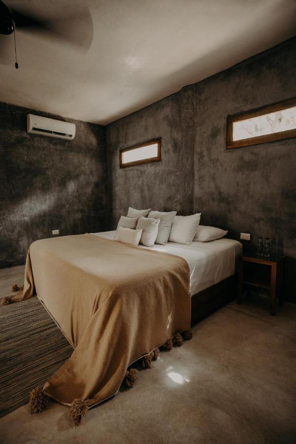 Astra Hotel 4*