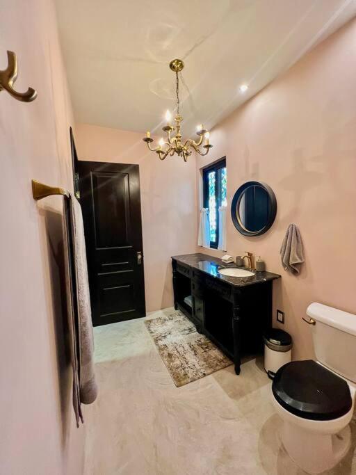 Casa Halo - Lux Mansion, Heated Pool, Sonos Speakers, Gated Community And Staff *