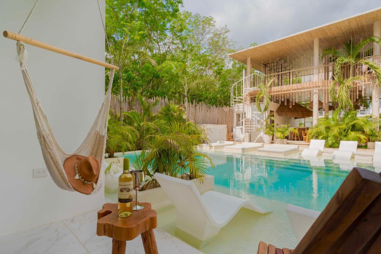 Beautiful Swim-up With Private Terrace, Pool And Jungle Gym *