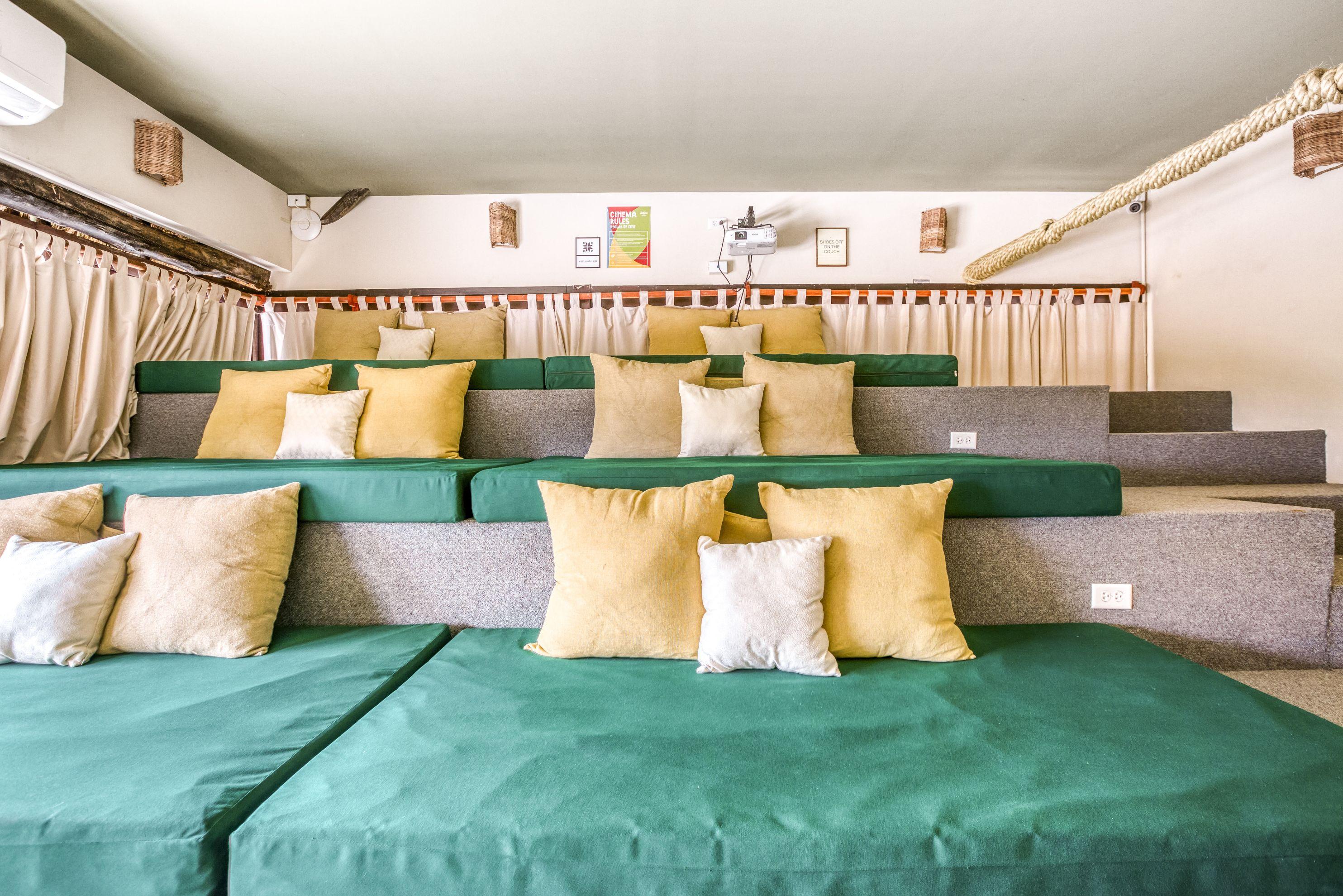 Lirios Hotel 4*