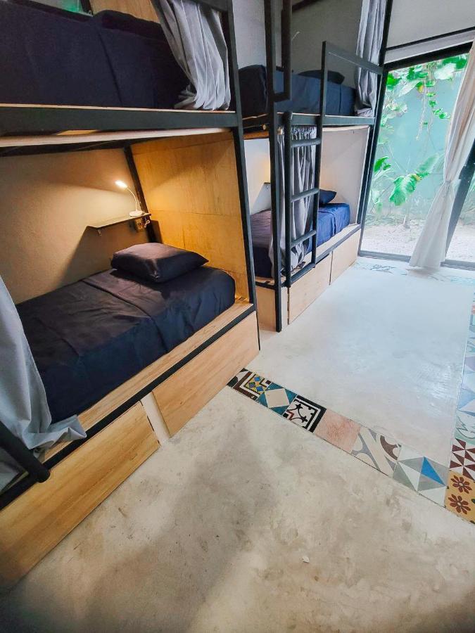 Hostal Maui *