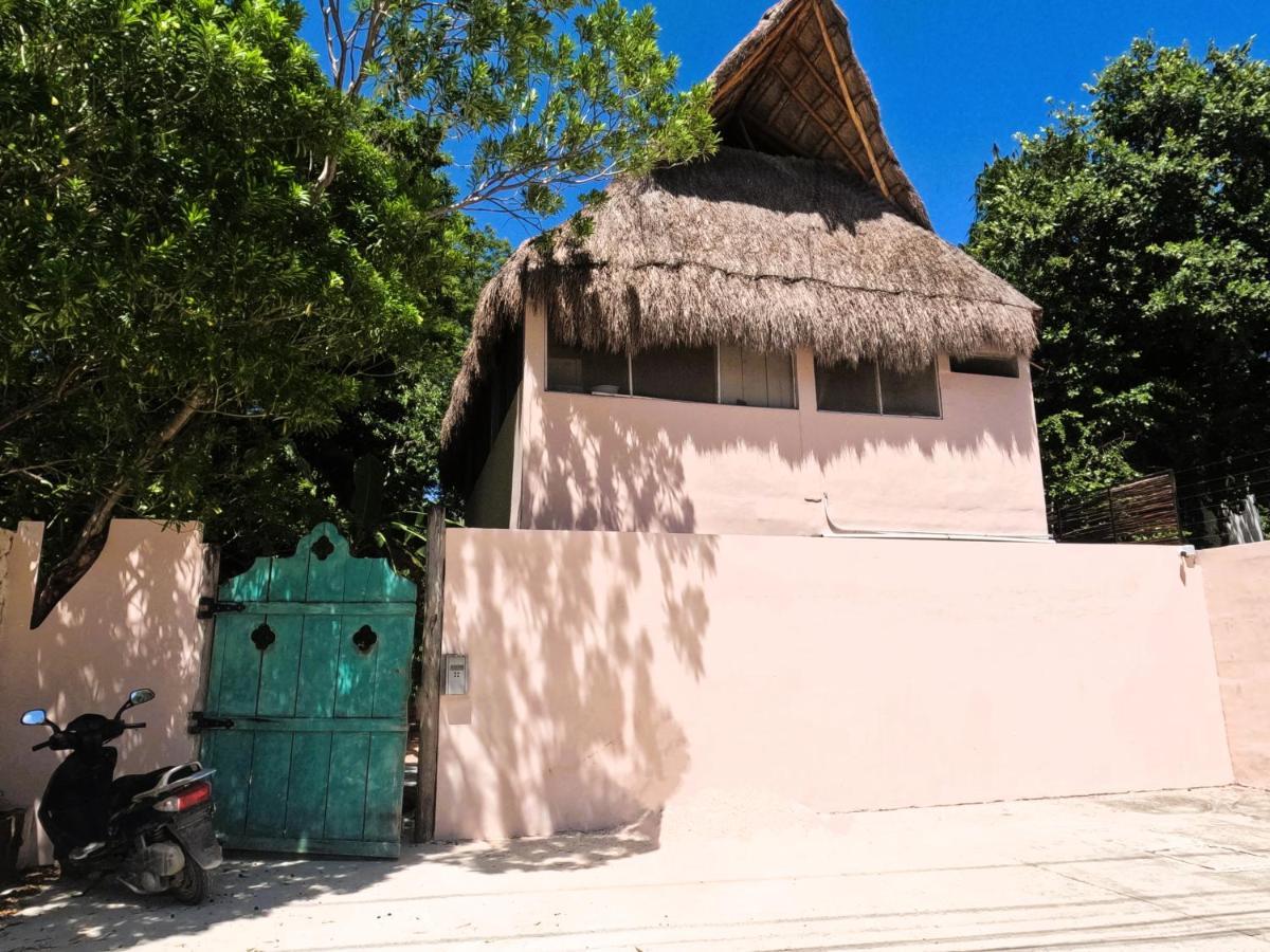 Hostal Maui
