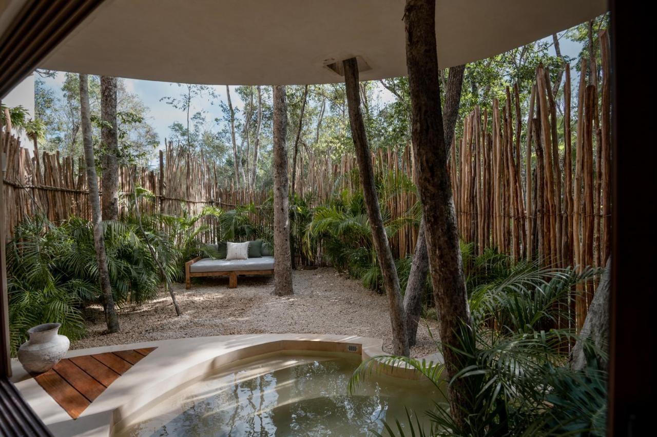 Rubi Hotel