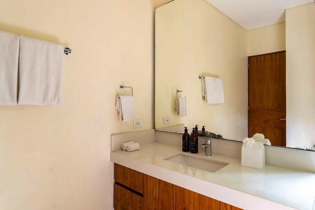 Enjoy Nature At With 100 Year Old Tree, Private Pool & Concierge Service Villa Tulum