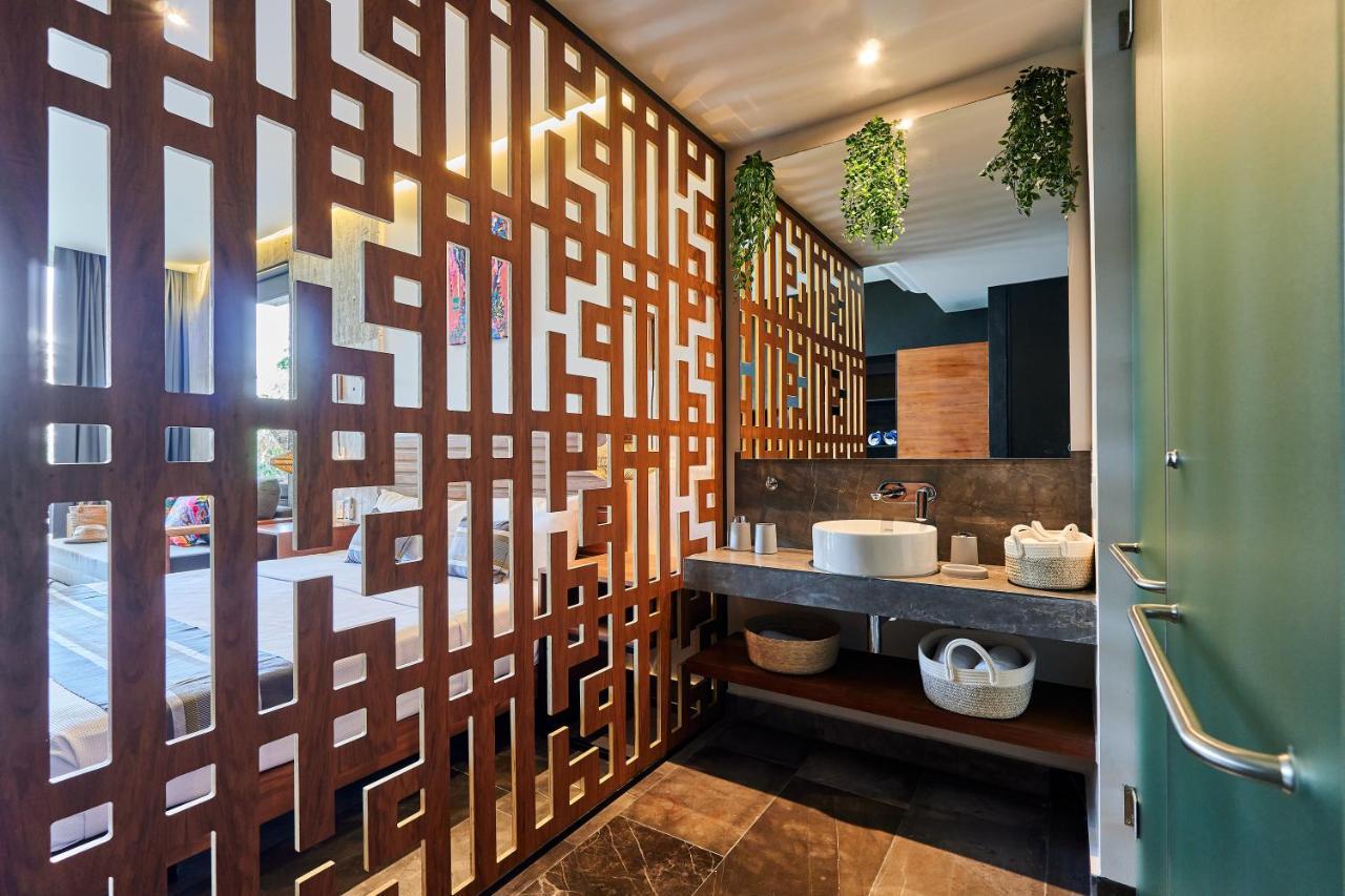 Bond - Centric & Private Plunge Pool & Club Access Apartamento