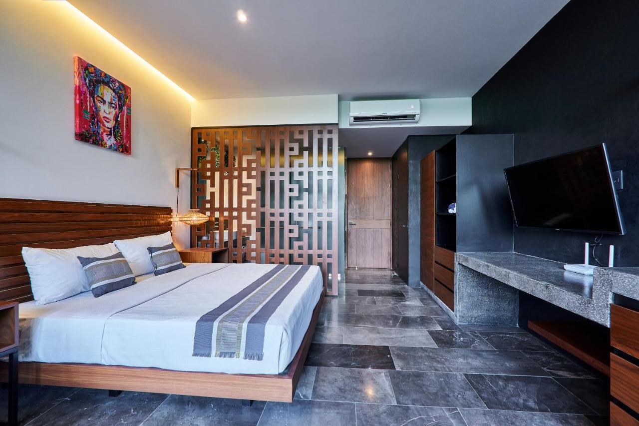 Bond - Centric & Private Plunge Pool & Club Access