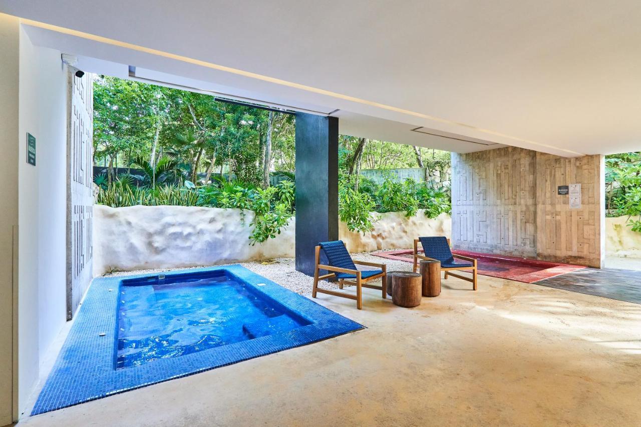 Bond - Centric & Private Plunge Pool & Club Access Apartamento
