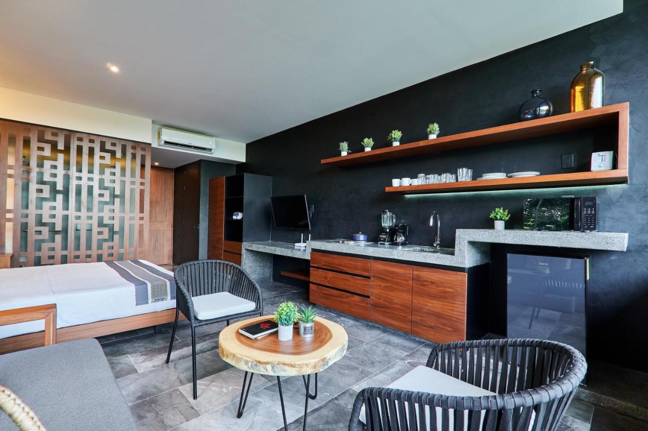 Bond - Centric & Private Plunge Pool & Club Access Apartamento