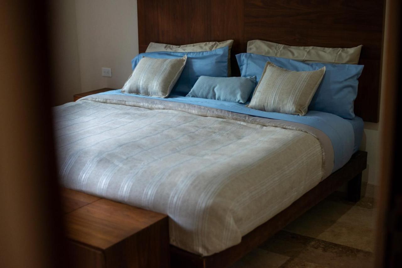 Tropical Elegance: Luxurious With Pool View Apartamento *