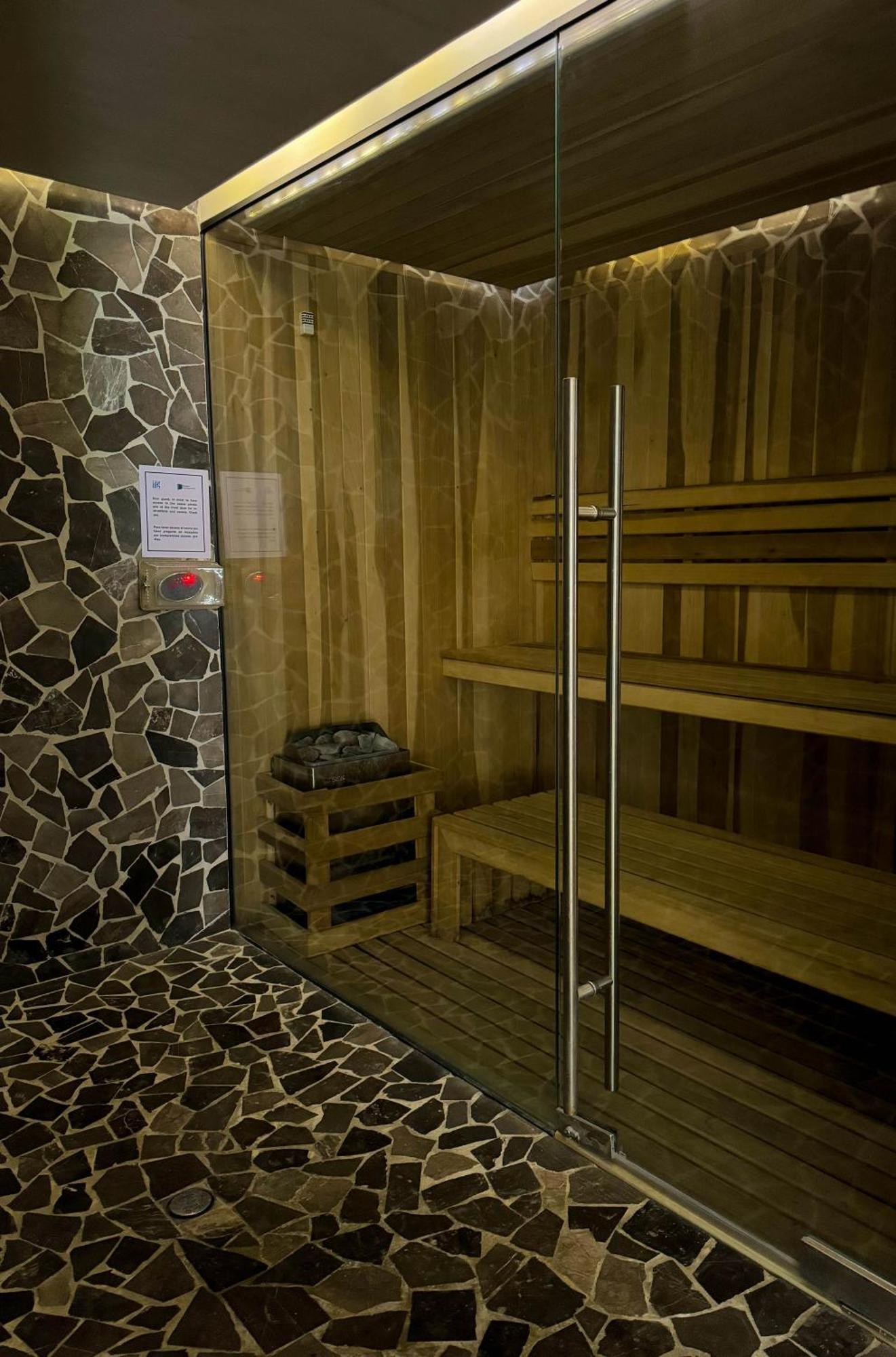 Luxury Studio-private Individual Pool-iik C409 By Sandy Powerful *