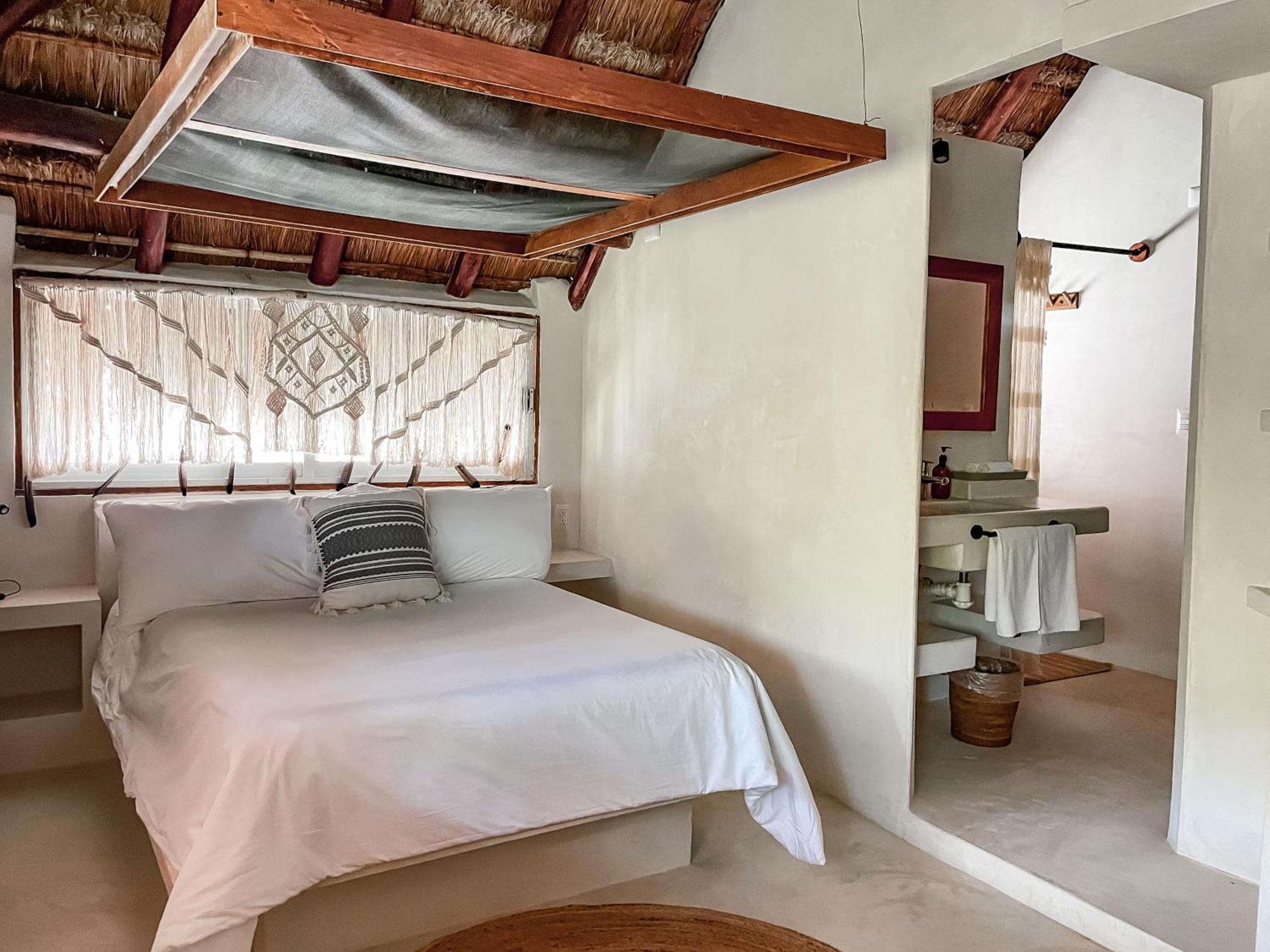Hotel Amansala 4*