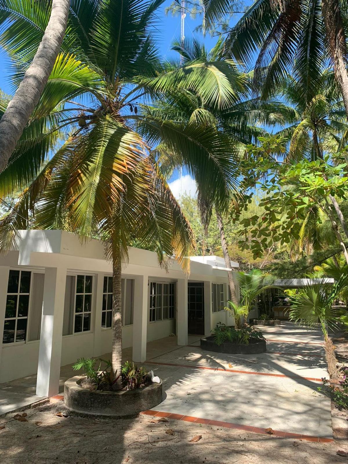 Casa Airam Beachfront In Sian Kaan