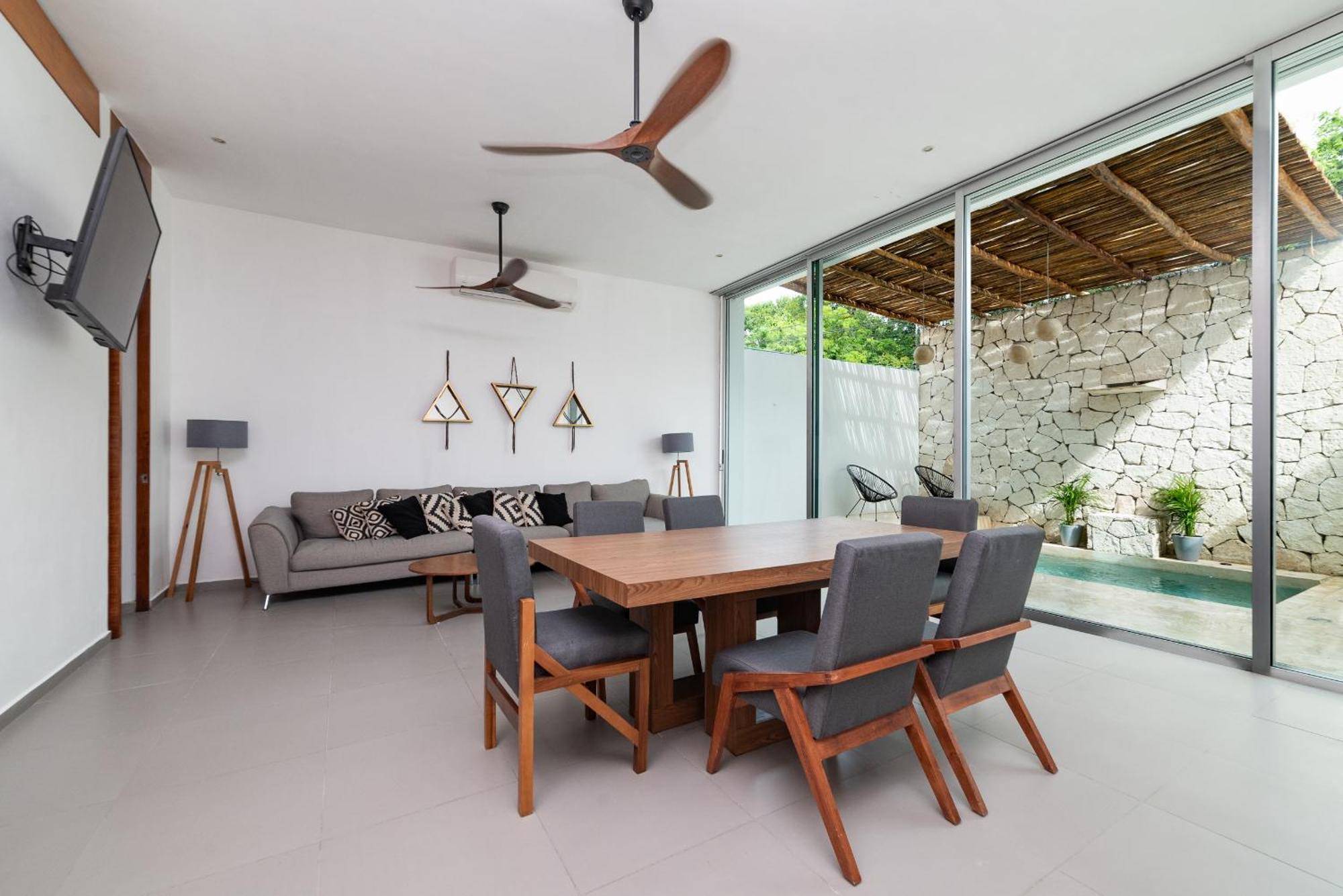 Apartamento Relaxing 2 Bedroom Apartement In The Center Of With Private Pool And Terrace