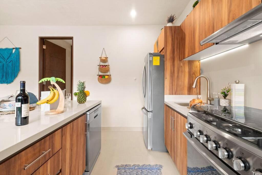 Casa Ohana~3br W/ Private Pool & Rooftop Jacuzzi, Wifi, Gym, & 5 Km To Villa Tulum
