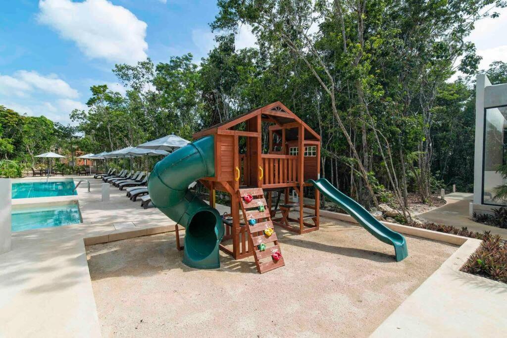 Villa Casa Ohana~3br W/ Private Pool & Rooftop Jacuzzi, Wifi, Gym, & 5 Km To Tulum