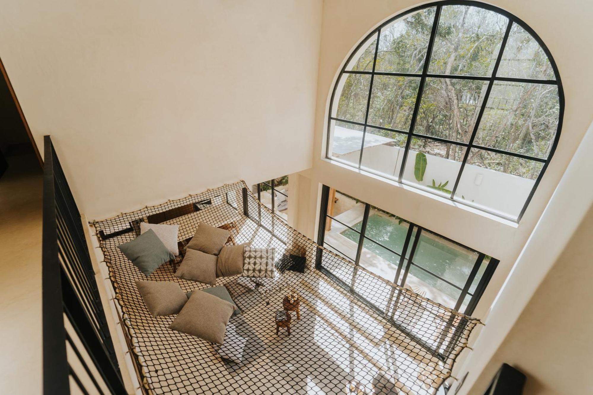 Villa Viento 4br 8pp Private Pool Rooftop Security *