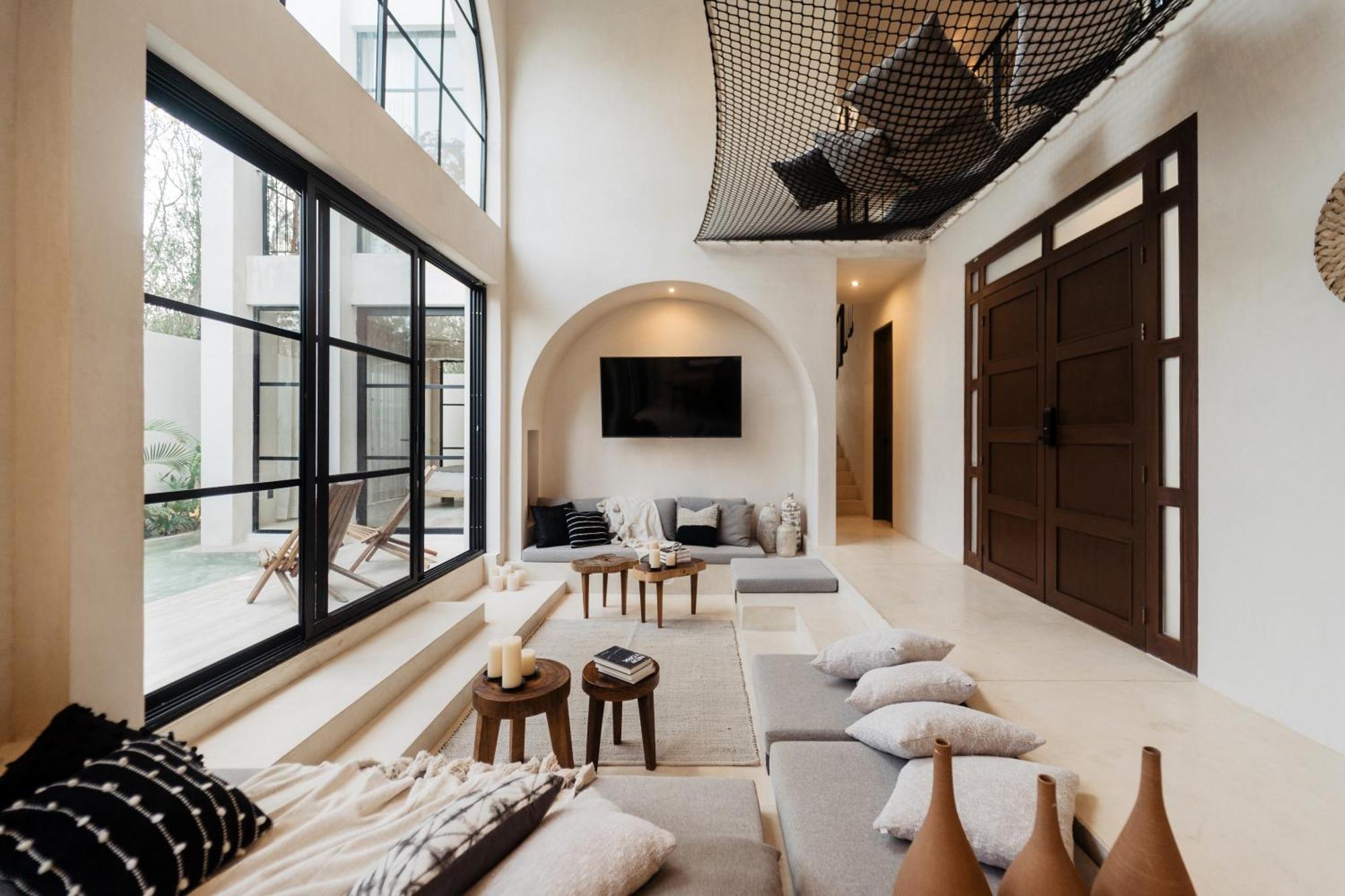 Villa Viento 4br 8pp Private Pool Rooftop Security