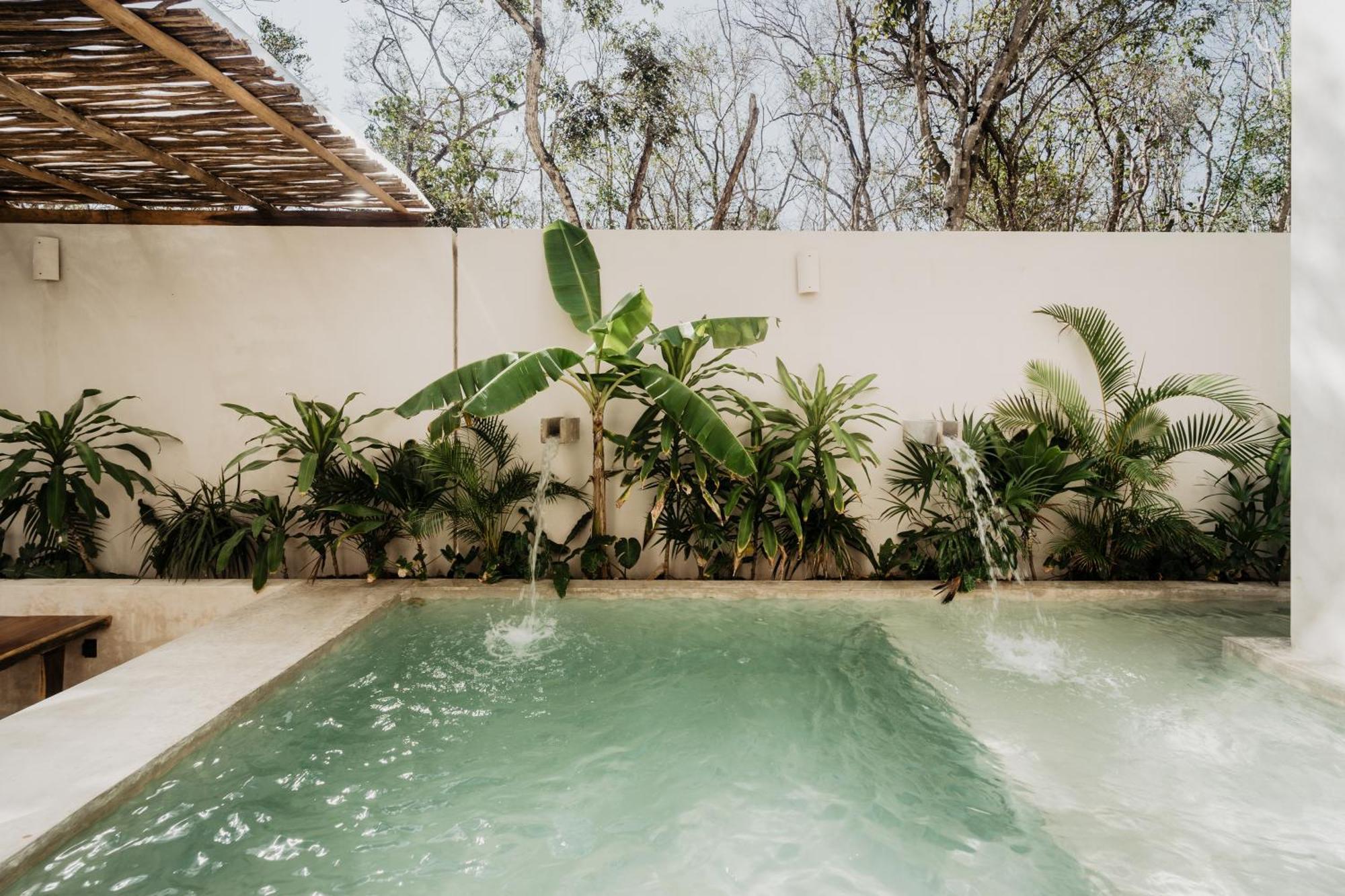 Viento 4br 8pp Private Pool Rooftop Security Villa