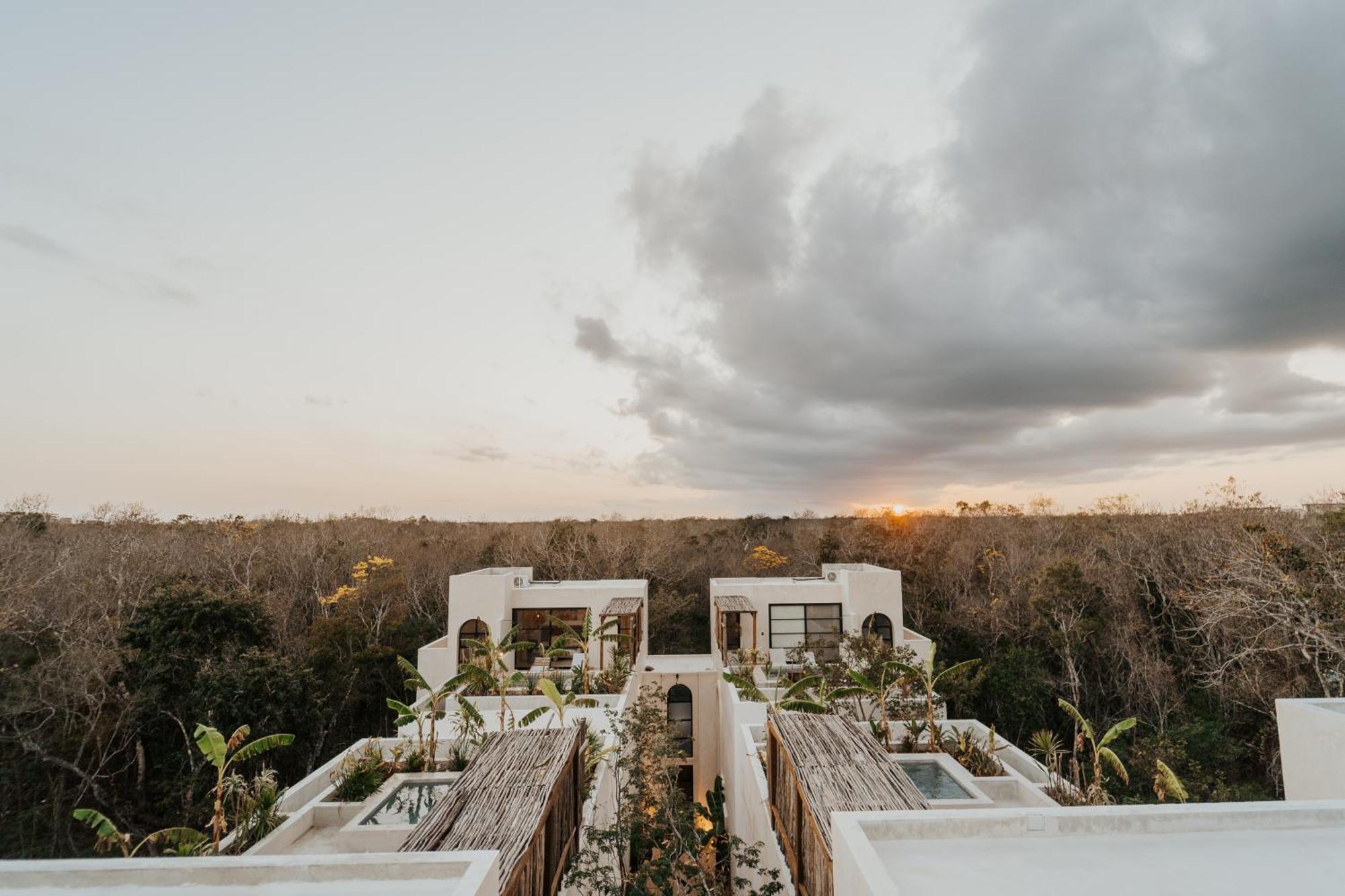 Viento 4br 8pp Private Pool Rooftop Security Villa