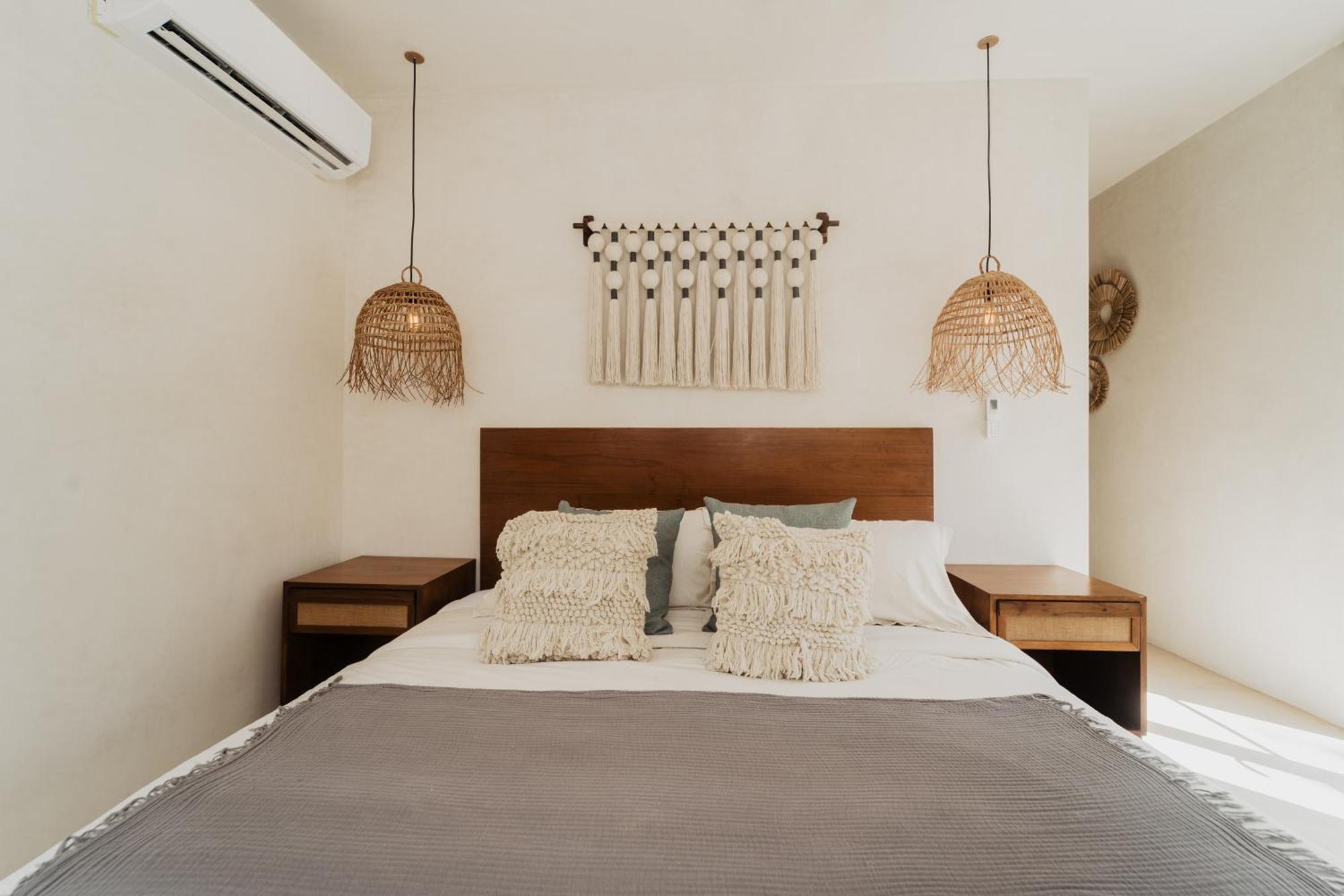 Villa Viento 4br 8pp Private Pool Rooftop Security *