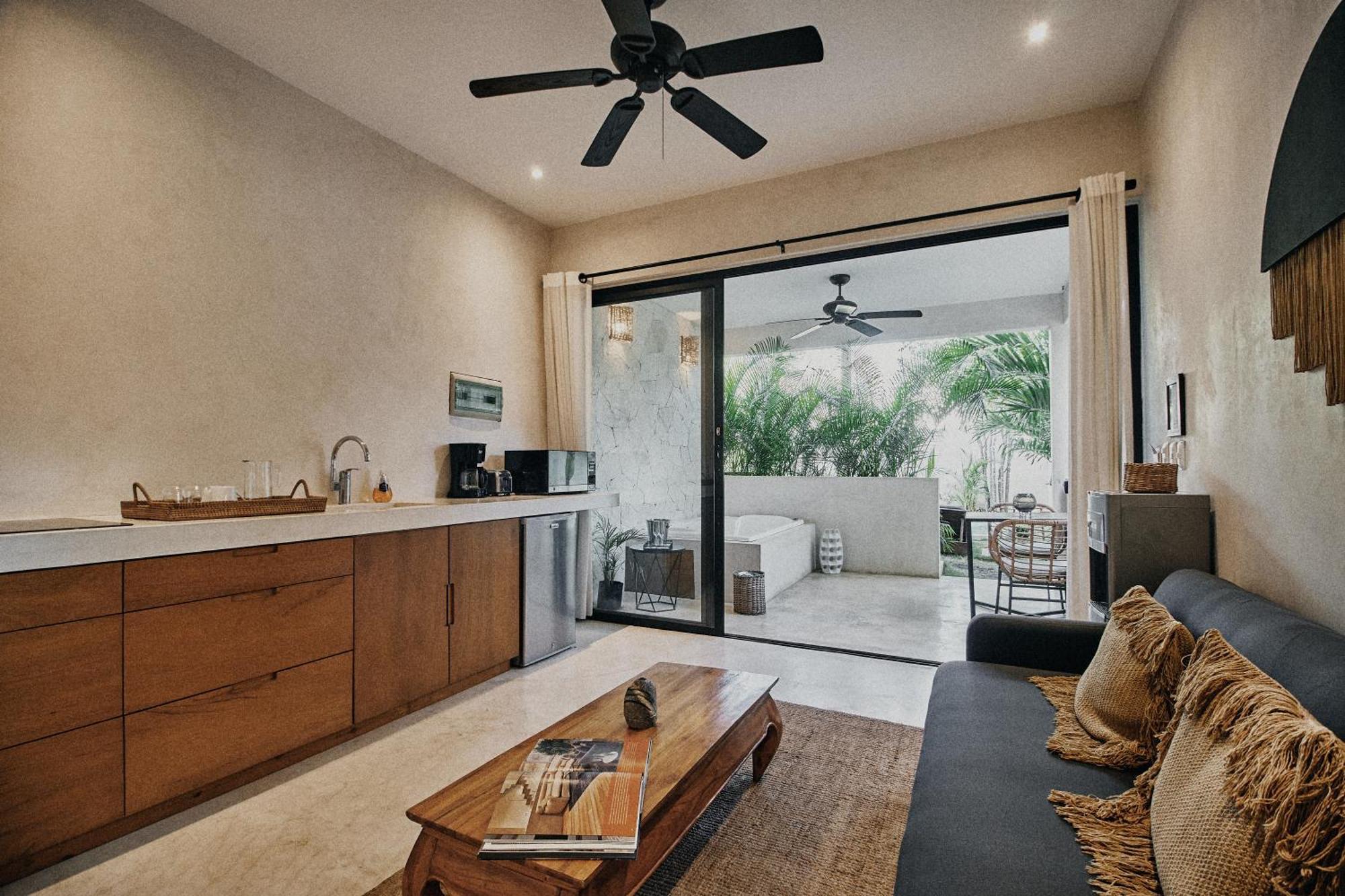 Yax'na House Luxury 240m2 - 12 Persons - 6 - 2 Swimming Pool - 3 Jacuzzis Villa Tulum