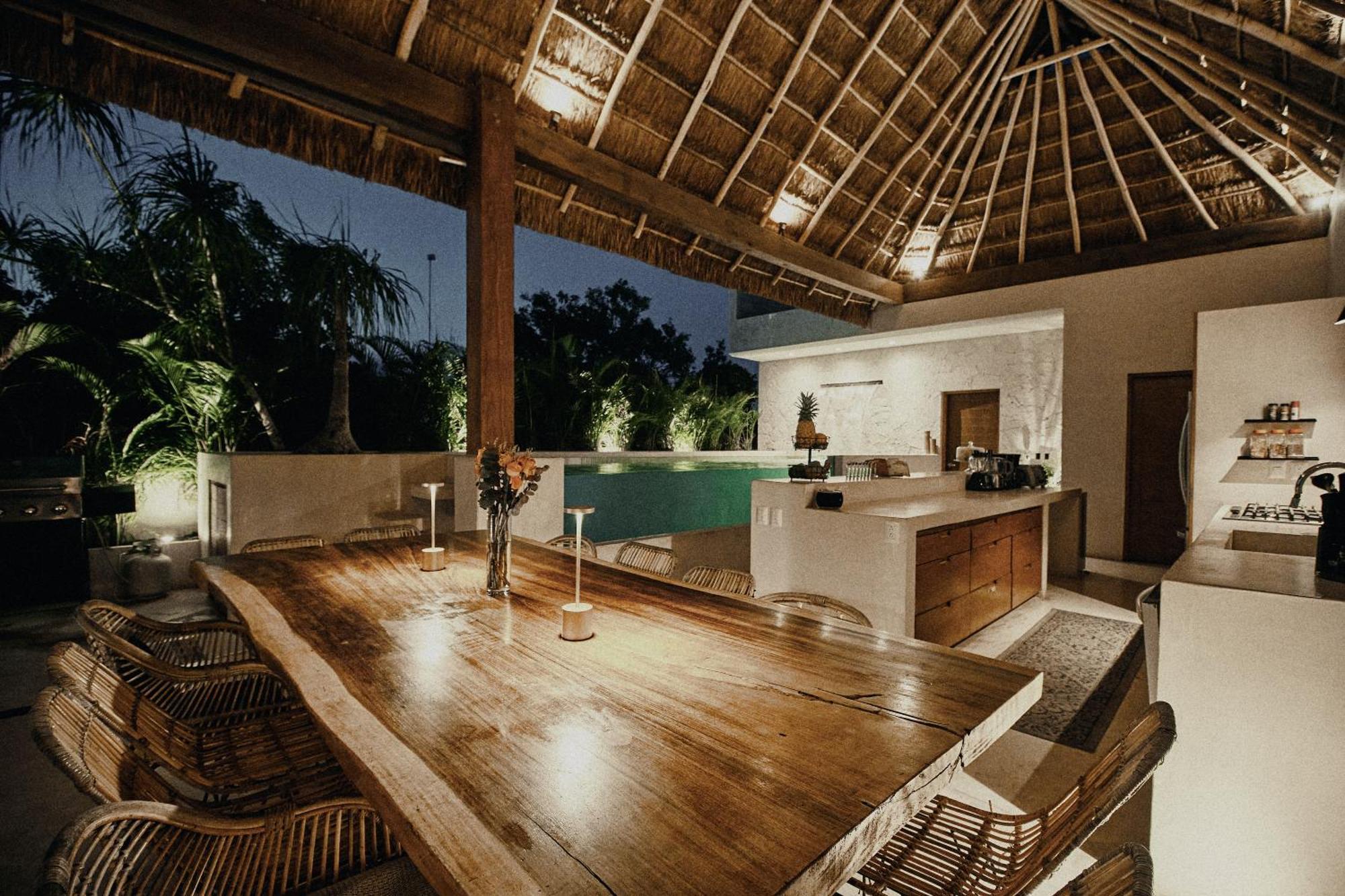 Yax'na House Luxury 240m2 - 12 Persons - 6 - 2 Swimming Pool - 3 Jacuzzis Villa