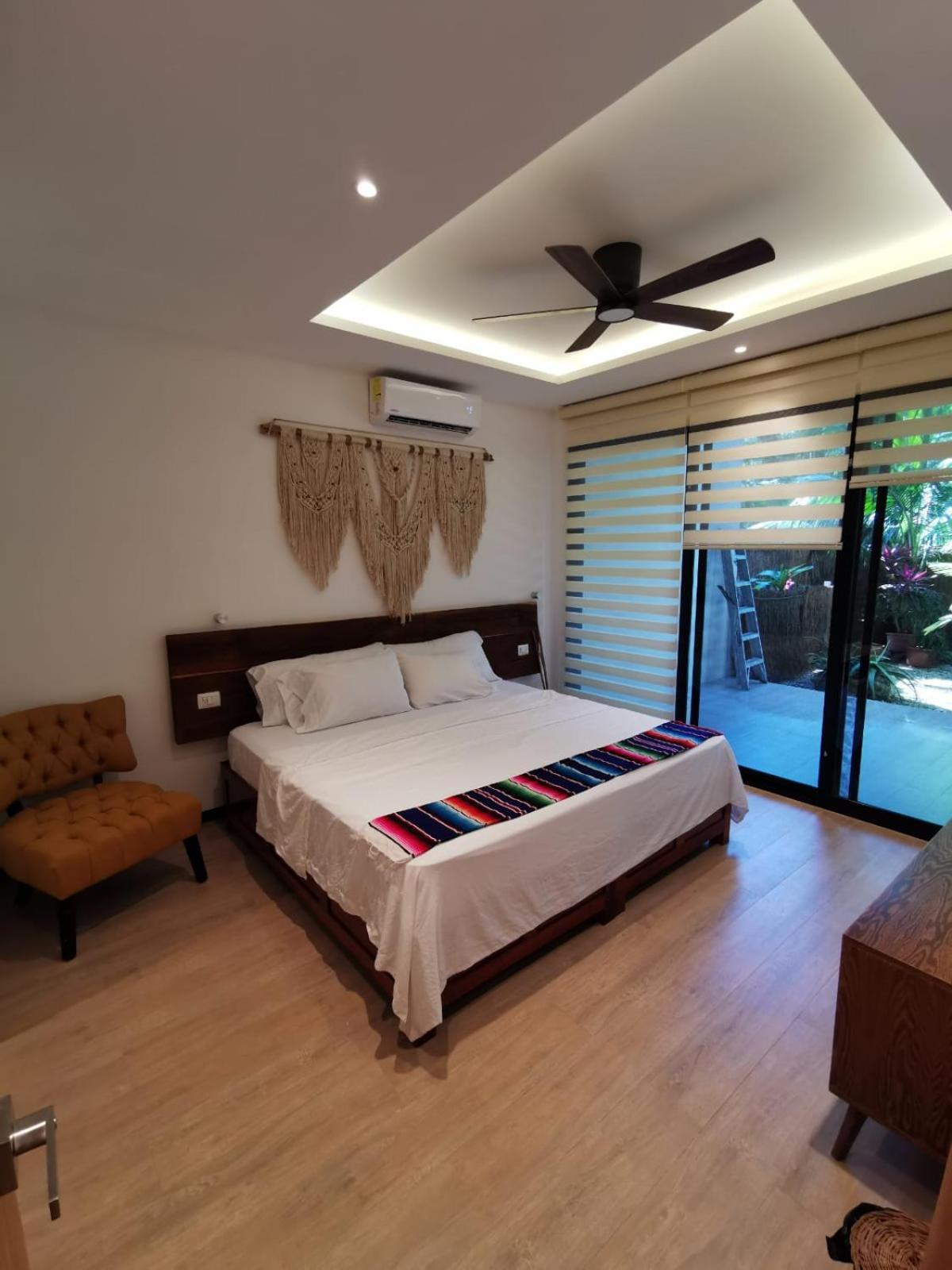Cocomobay, Fully Furnished In *