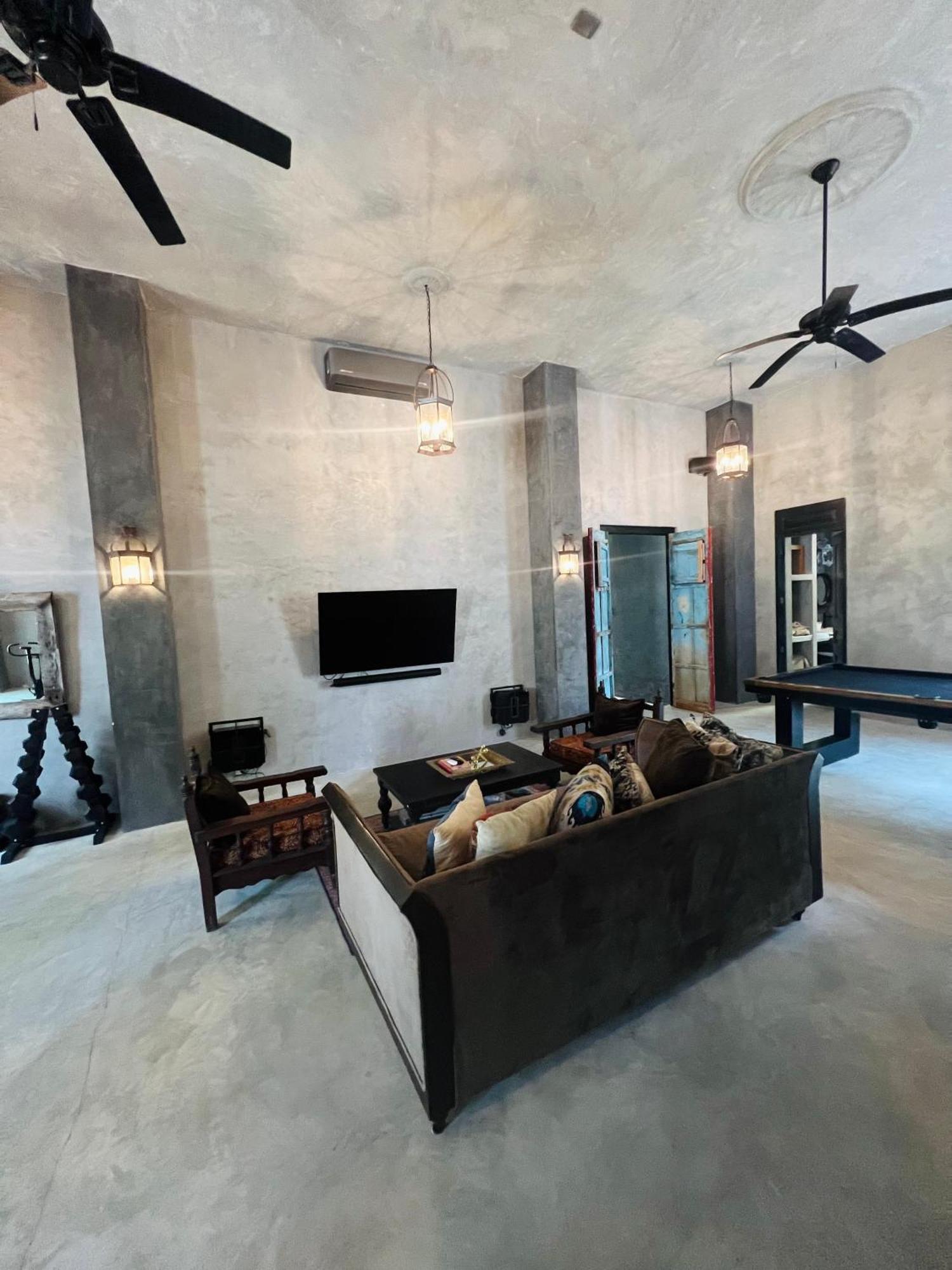 Casa Halo - Lux Mansion, Heated Pool, Sonos Speakers, Gated Community And Staff *