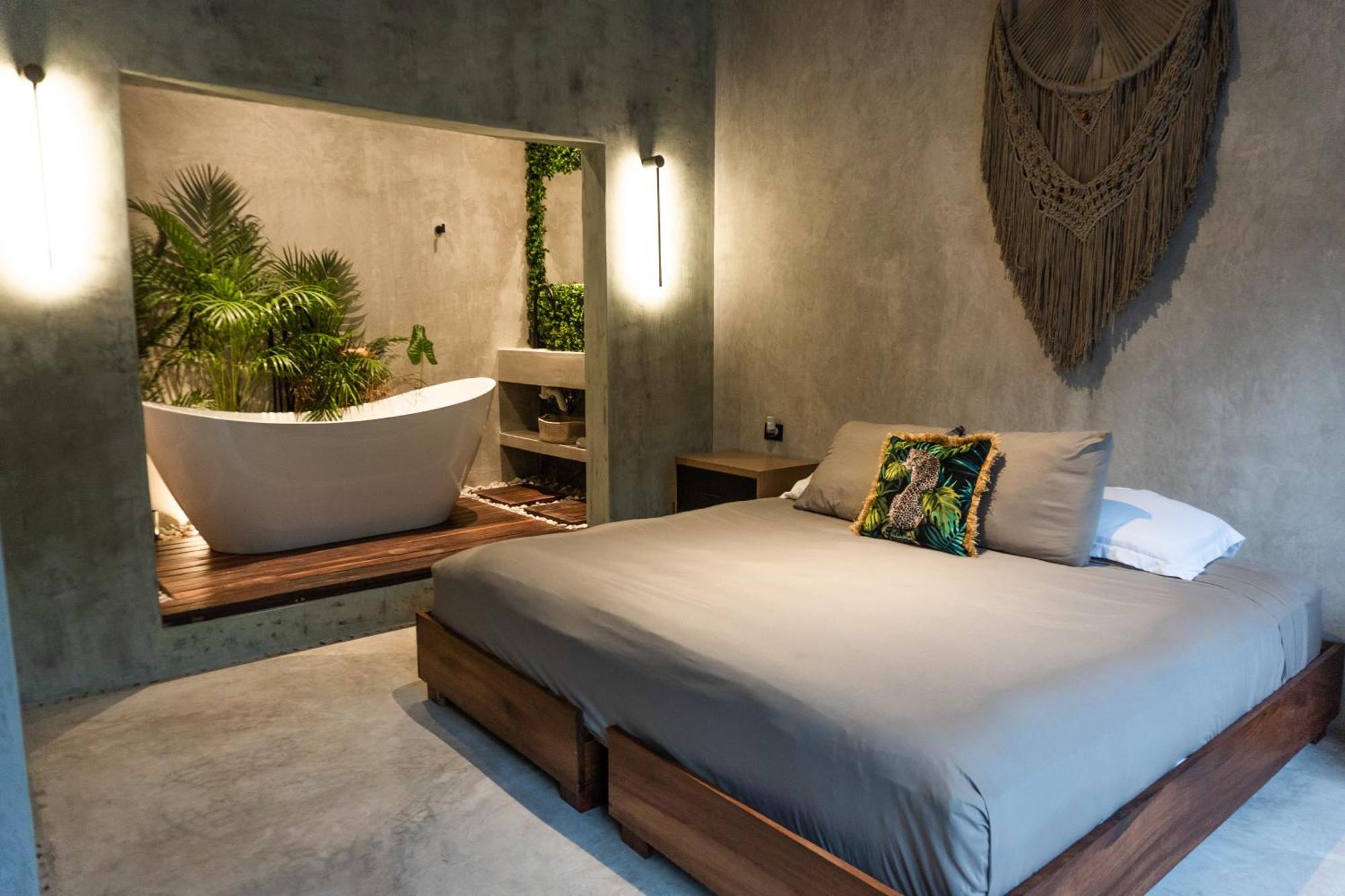 Casa Tira - Your Luxury Jungle Mansion In Villa