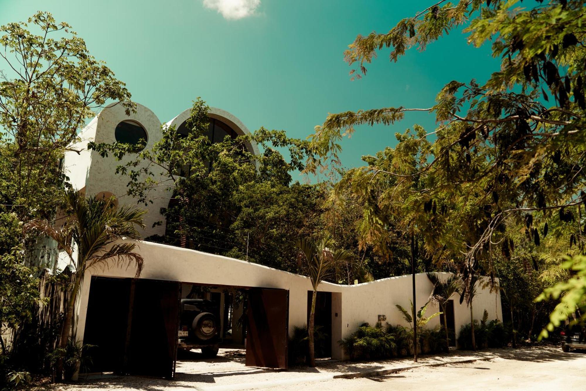 Casa Tira - Your Luxury Jungle Mansion In Villa