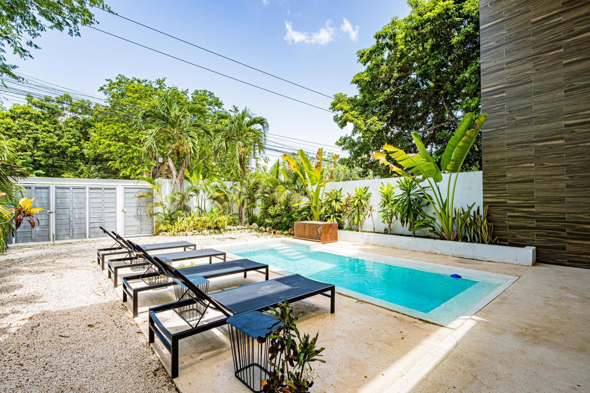 Miami * Tulum