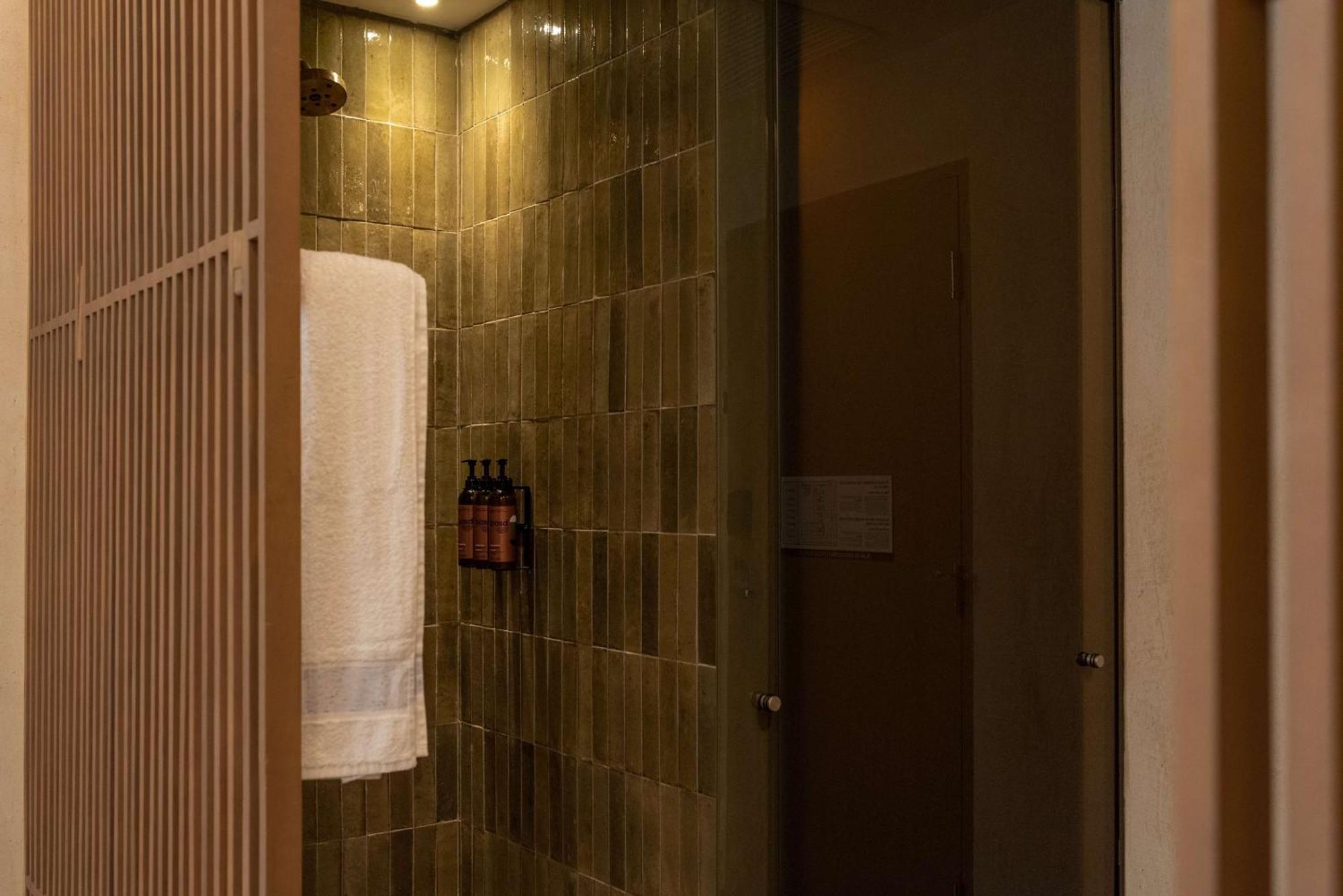 Motto By Hilton Hotel 4*