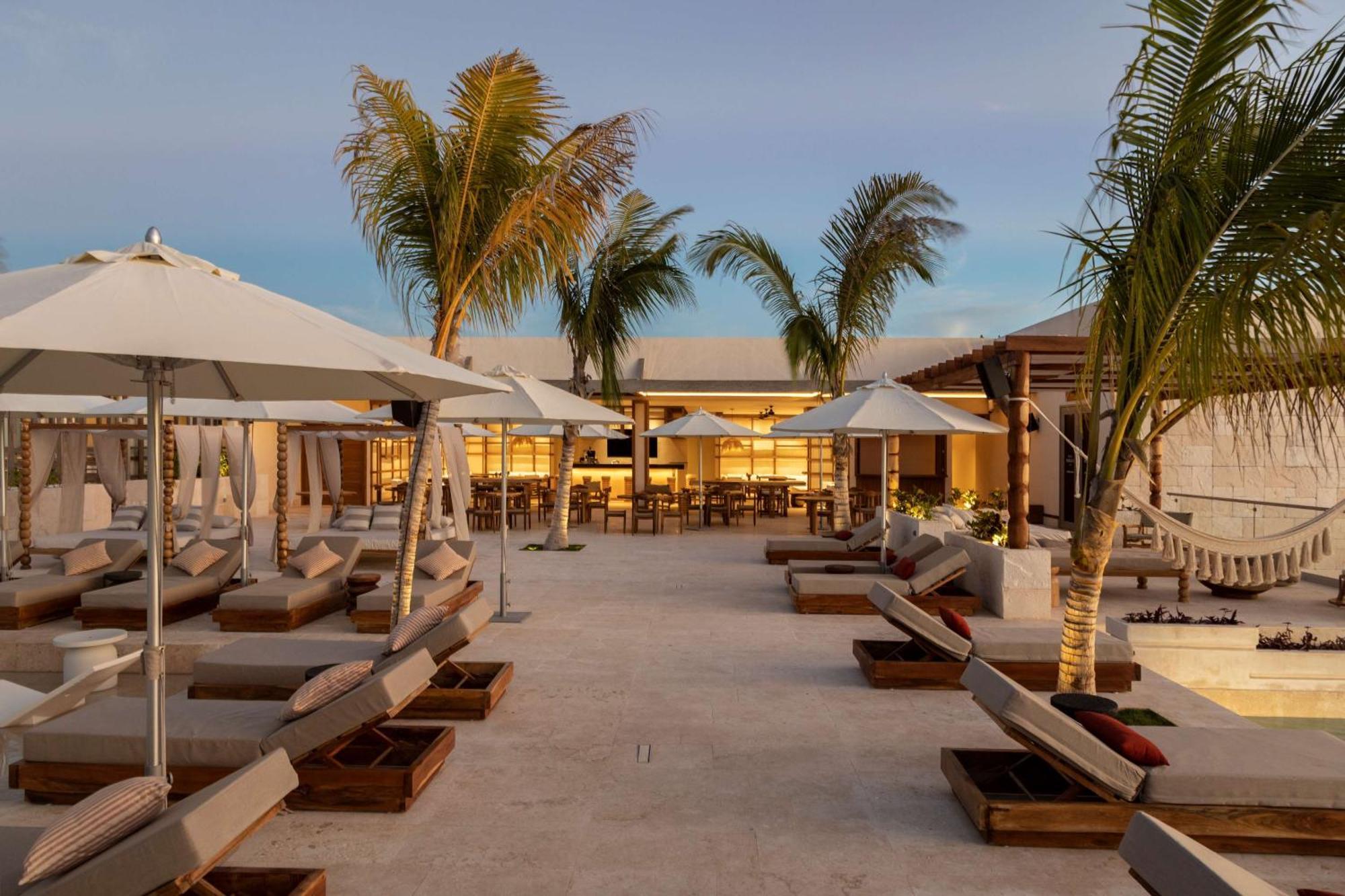 Motto By Hilton Hotel 4*