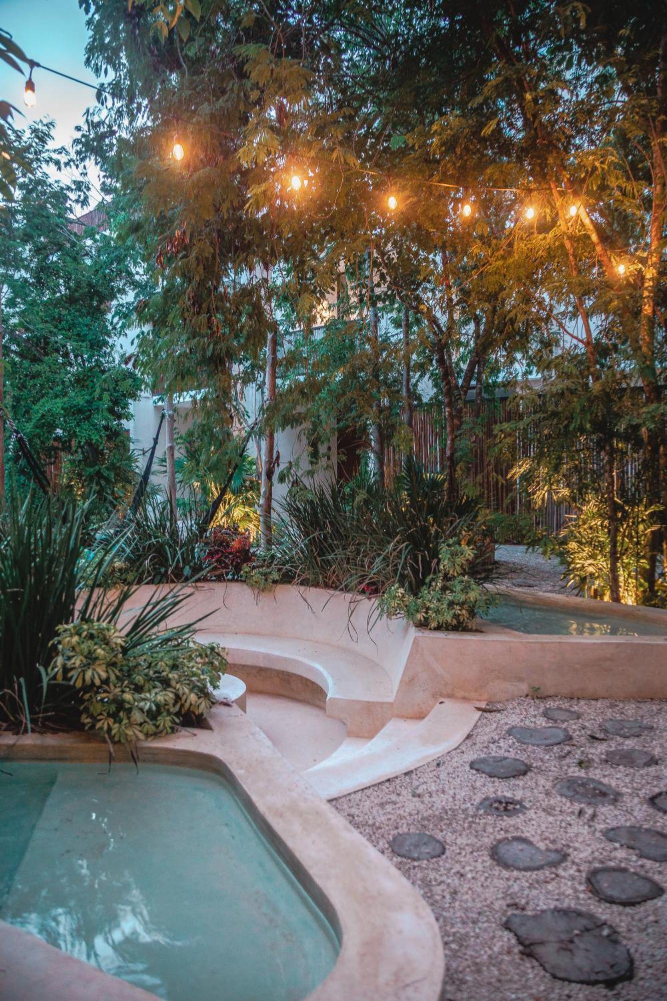 With Private Pool Apartamento