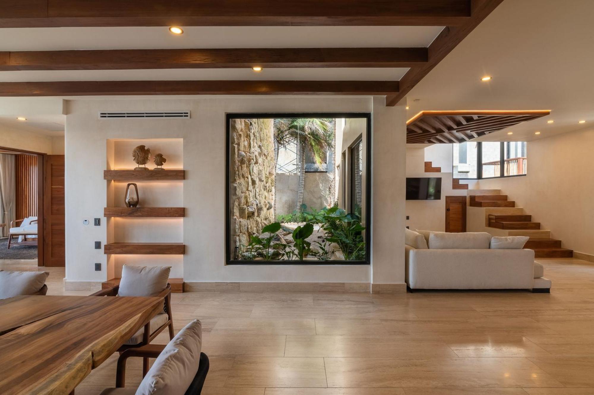 Tulumar Beachfront Luxury Villa- Full Service Villa *