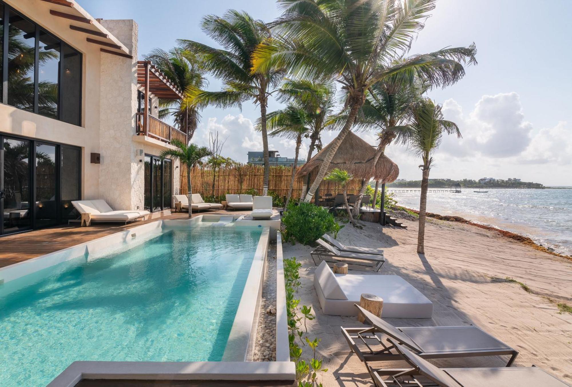Tulumar Beachfront Luxury Villa- Full Service