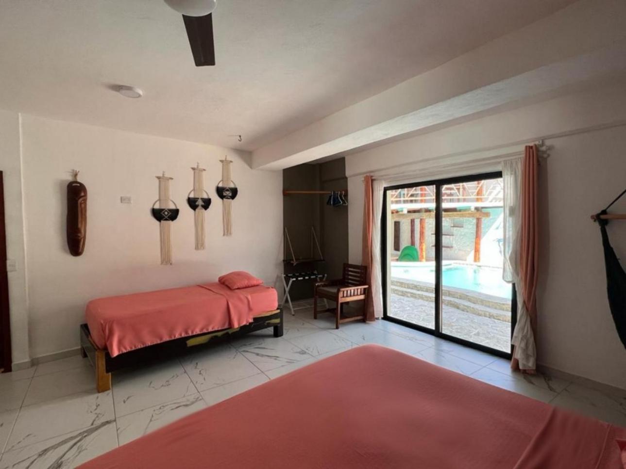 Howlita - Adult Only Hotel 3*